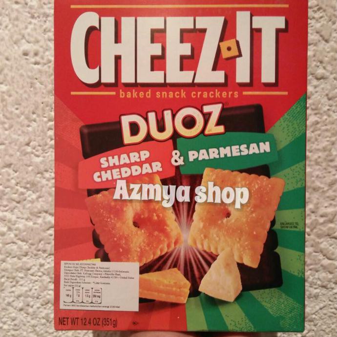 

TERLARIS CHEEZIT BAKED SNACK CRACKERS SHARP CHEDDAR & PARMESAN-KRAKERS 351GR