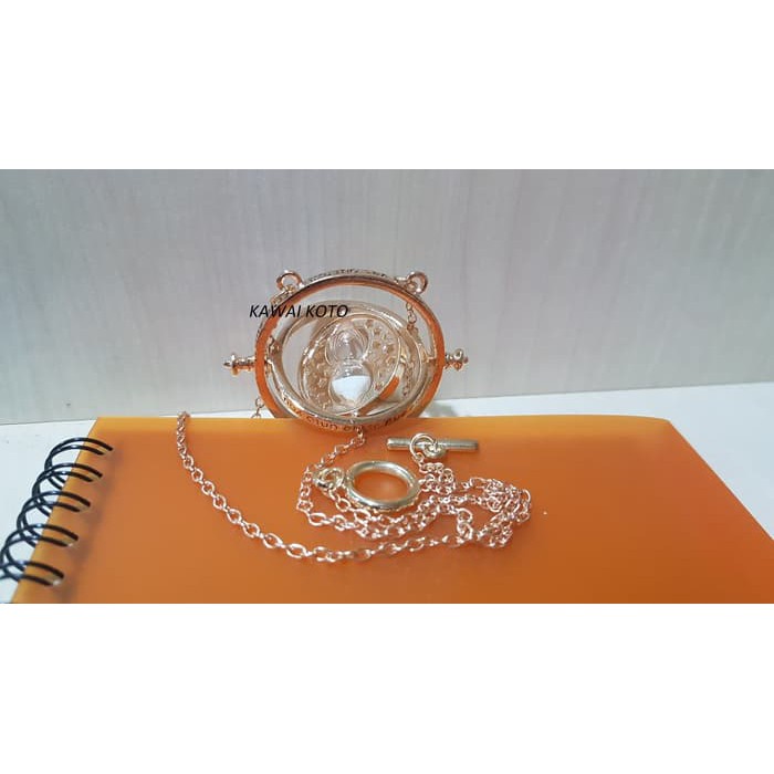 Kalung Time Turner Jam Pasir
