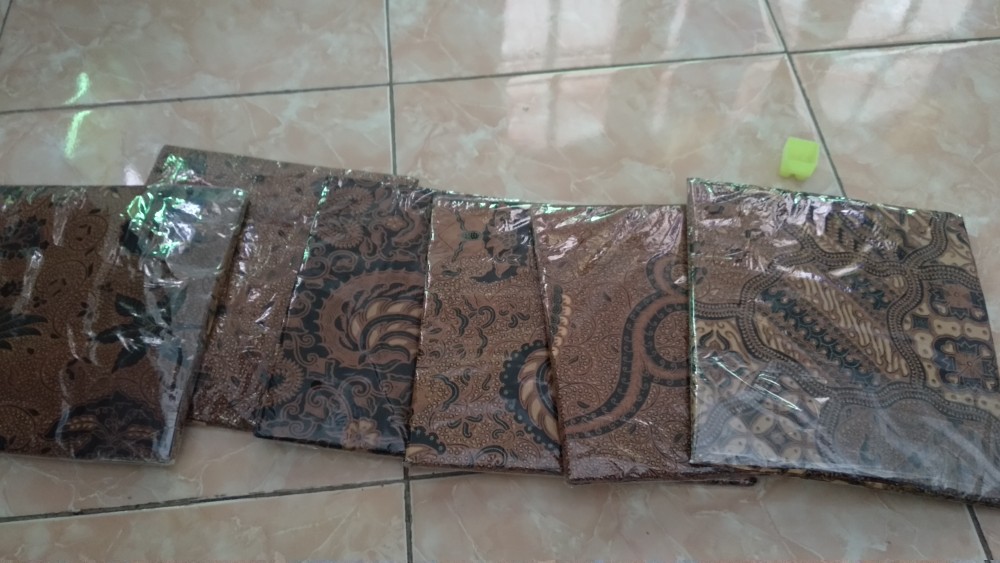 Kain Jarik Batik Solo Motif Sogan Sekar Jagad