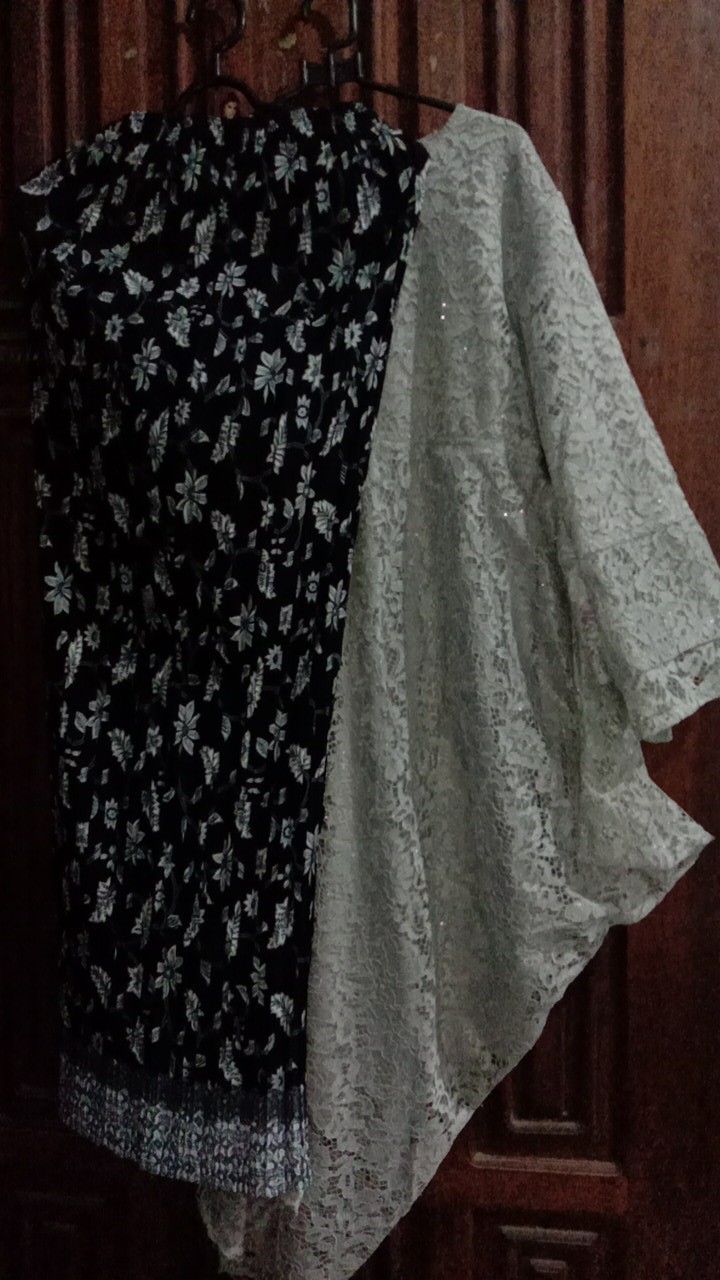 Baju Batik Couple / Couple Sarimbit / Couple Kebaya Brokat Tunik Set Kemeja Batik Modern Keluarga