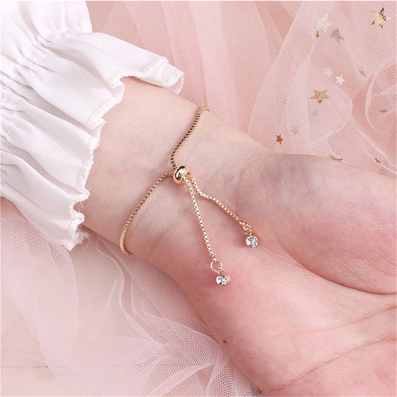 [ACKER] Manis Strawberry Moonstone Crystal Gelang Korea Tarik-keluar Gelang yang Dapat Disesuaikan untuk Wanita