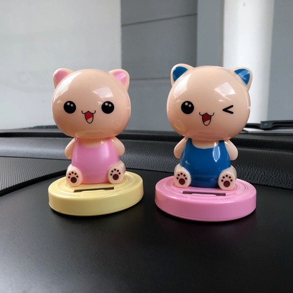 TEDDY BEAR BERUANG Boneka Figure Miniatur Pajangan Mobil Solar Power Goyang Kepala Shacking Head