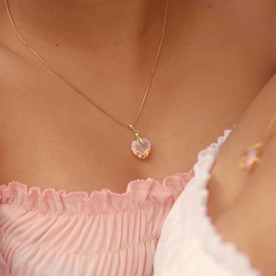 Kalung Rantai Emas 18K Liontin Hati Hias Cubic Zirconia Untuk Wanita Barbie