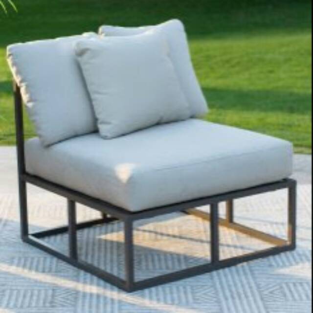 Outdoor sofa kursi tamu teras santai tunggu single sofa resto coffeeshop cafe minimalis modern unik