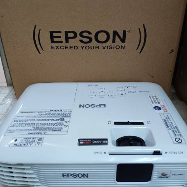 PROYEKTOR EPSON EB S300. HDMI