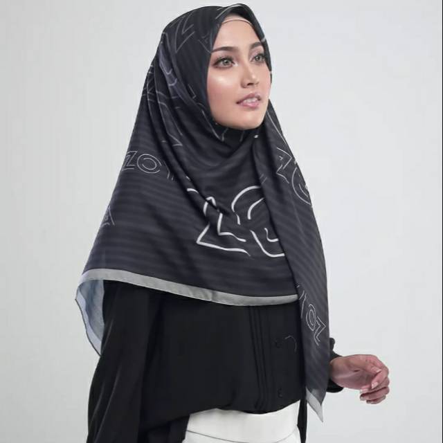 SALE hijab Amaica ZOYA hitam