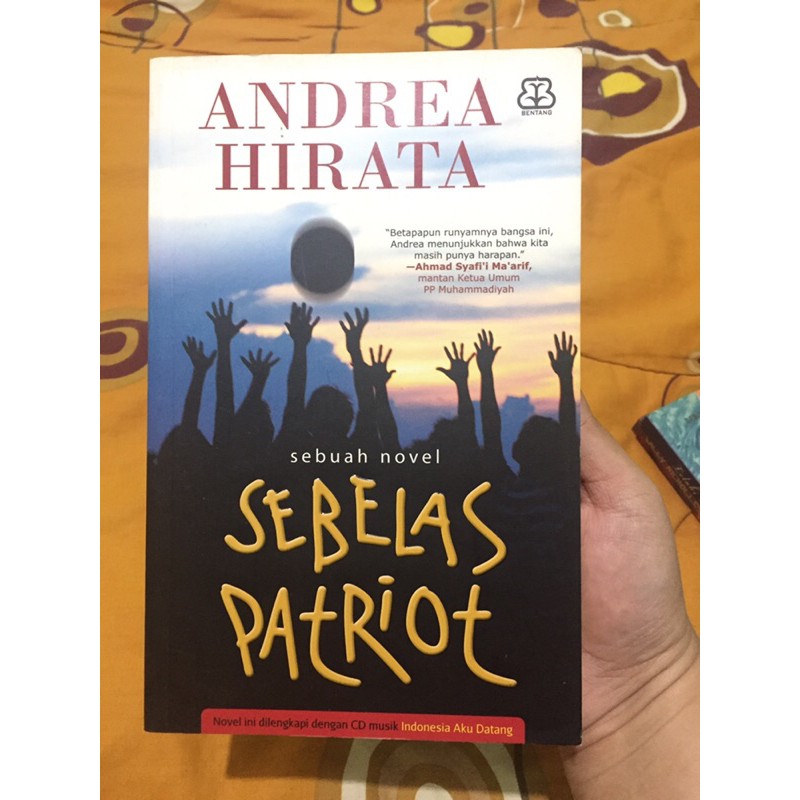 ANDREA HIRATA SEBELAS PATRIOT | PRELOVED BUKU