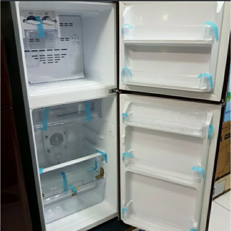 KULKAS POLYTRON 2 PINTU POLYTRON PRB217 R/B  LEMARI ES PRB 217 PRB219 / NEW PRB 200R / PRB 200Y / PRB200 / PRB-200