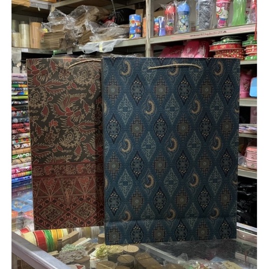 

paper bag batik xl biru / hitam
