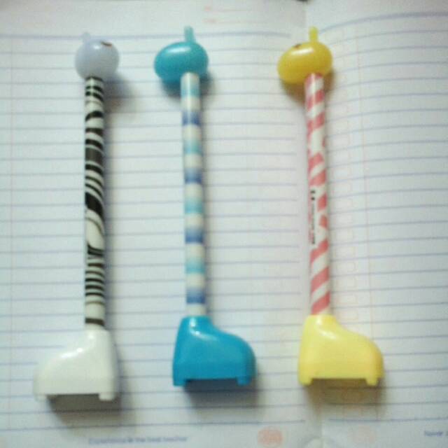 

Bolpen unik lucu
