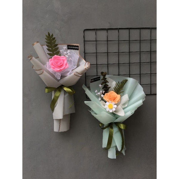 buket bunga / buket bunga tasikmalaya / kado wisuda / kado sidang / hadiah wisuda / felt flowers / b