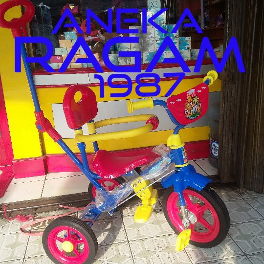 Sepeda anak rida tiga bmx safari.