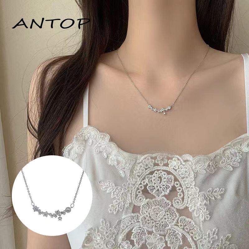 Kalung Choker Rantai Klavikula Hias Liontin Bunga Kristal Bintang Warna Silver Untuk Wanita