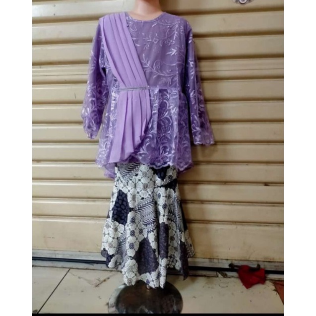 Setela kebaya aurora anak selendang lilac//kebaya lucu//kebaya pesta lilac//kebaya termurah