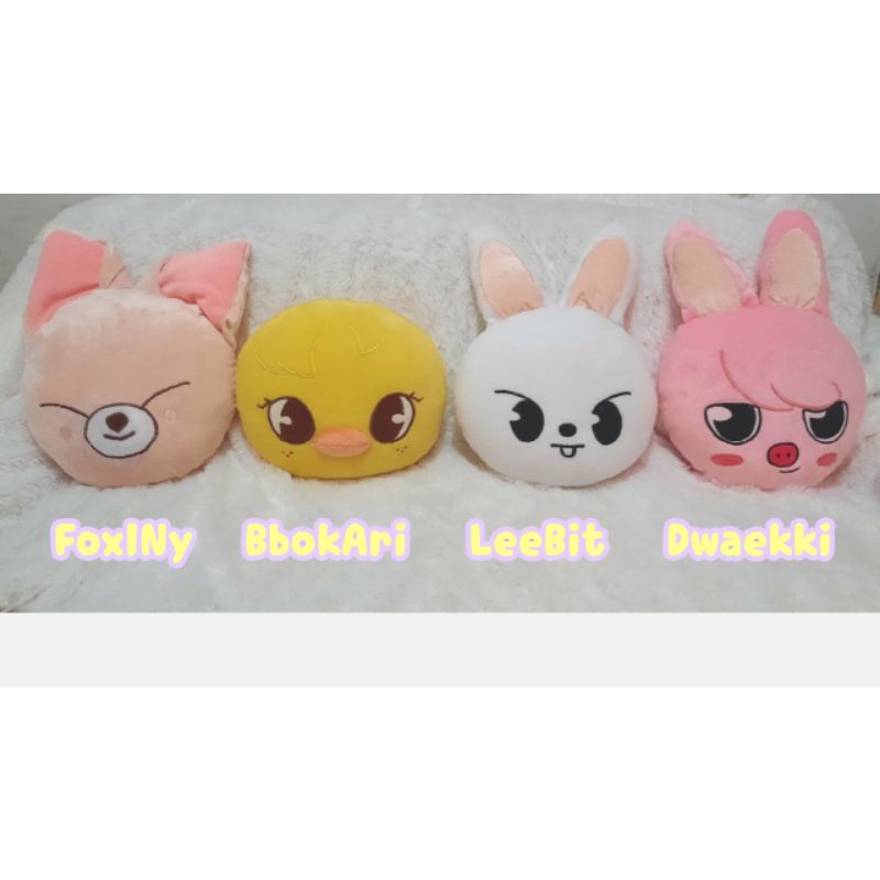 Stray Kids Plushie Skzoo Bantal Boneka Kpop