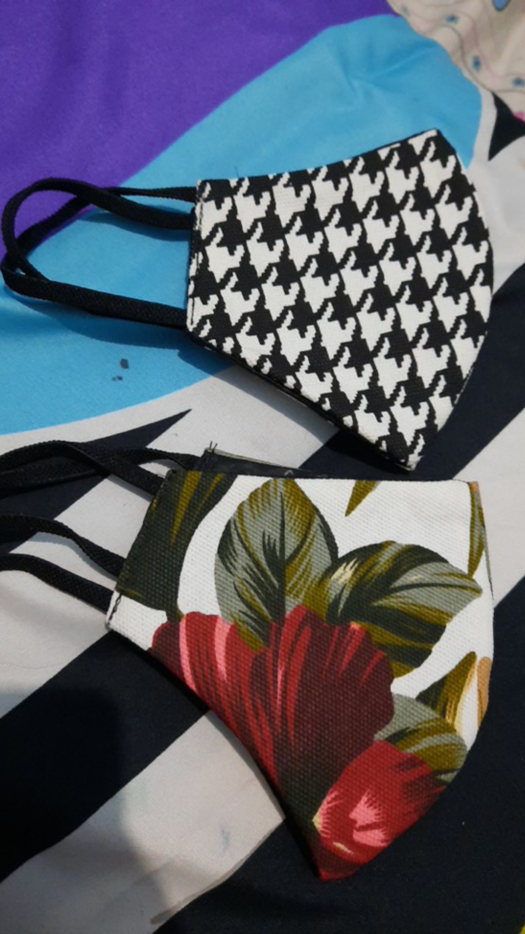 Masker Kain Motif Floral Tropical Adenia Daun Bunga Monstera Palem Palm 2 Lapis Kanvas Mask