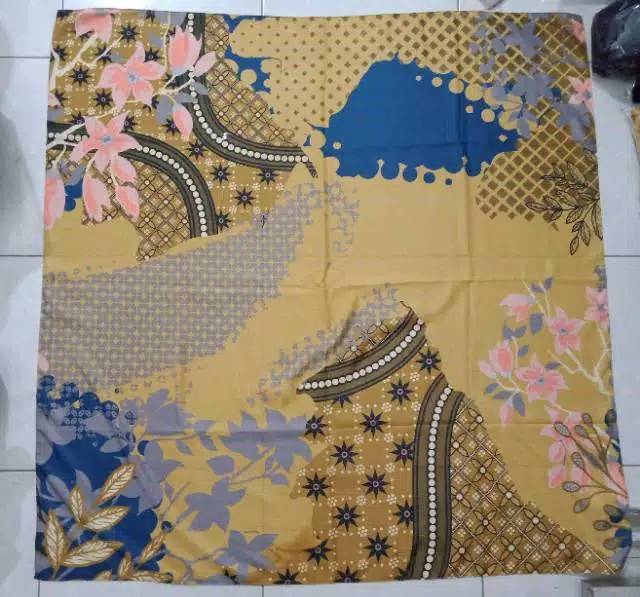 Hijab Segiempat Motif My Lady Sabrina | My Lady Hijab Sabrina