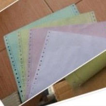 

Kertas Continuous Form NCR 4 Rangkap Ukuran Kwarto/ A4 NCR Warna