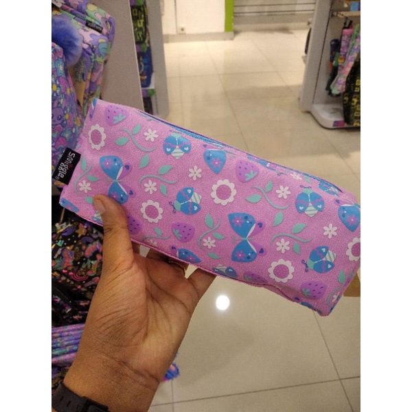 

SMIGGLE TEMPAT PENSIL ORIGINAL SALE