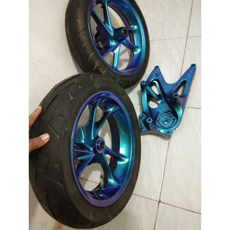 Cat bunglon 3 warna SPEISAL CAT JENIS PU