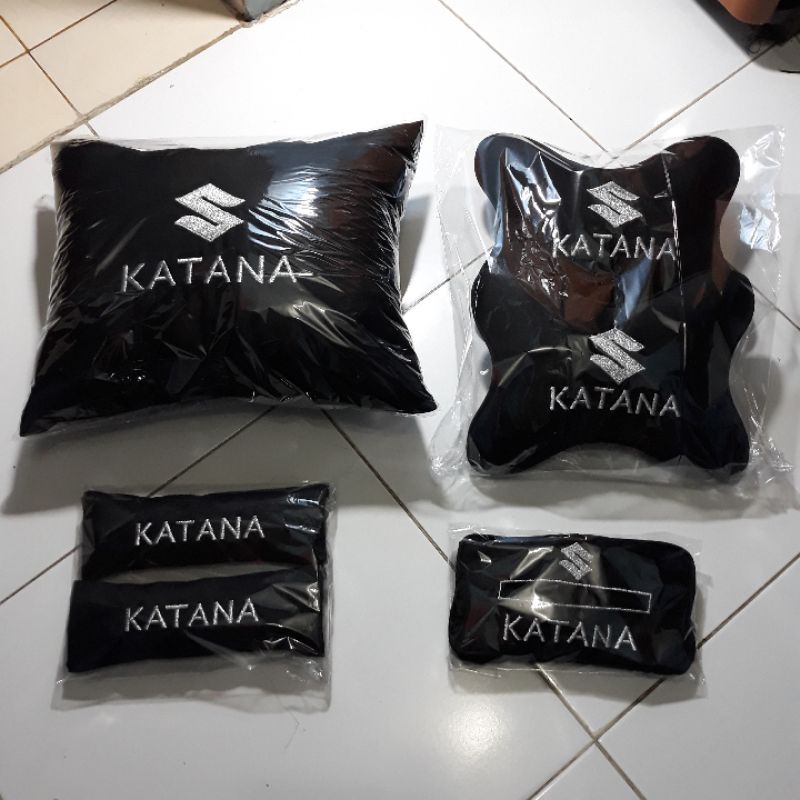 Bantal mobil Suzuki katana aksesoris interior mobil Suzuki katana