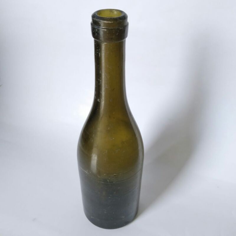 Botol Kaca Besar Kuno Tua Jadul era Hindia Belanda Temuan Sungai - BK2