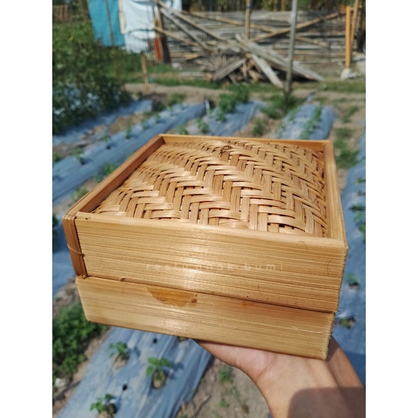 

Promo Klakat 15x15 dimsum kotak set 1 wadah 1 tutup/Kukusan/siomay/batagor/makanan/seafood/steamer/kitchen/mie/yamie/alat dapur/kerajinan bambu/craft/murah/hits/minuman