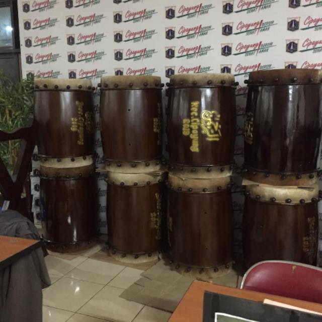 Bedug kayu ( bedug masjid,  bedug ukir)