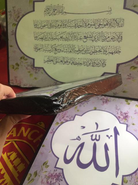 Kaligrafi Tema Violet