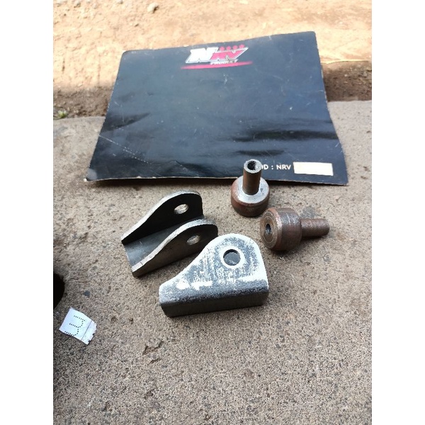 Dudukan shock belakang set dudukan shock t (model robot atas +bAwah 1 set  )tebal