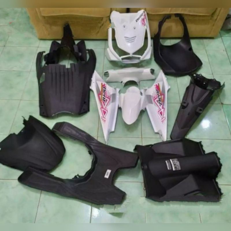 cover body Honda beat karbu putih