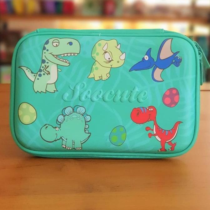 

BAYAR DITEMPAT Kotak pensil dan alat tulis Smiggle EVA Hardcase Dinosaurus Dino/TEMPAT PENSIL AESTHETIC/TEMPAT PENSIL ANAK PEREMPUAN/TEMPAT PENSIL LUCU/TEMPAT PENSIL 3D/TEMPAT PENSIL TRANSPARAN/TEMPAT PENSIL LUCU/TEMPAT PENSIL KOREA/TEMPAT PENSIL