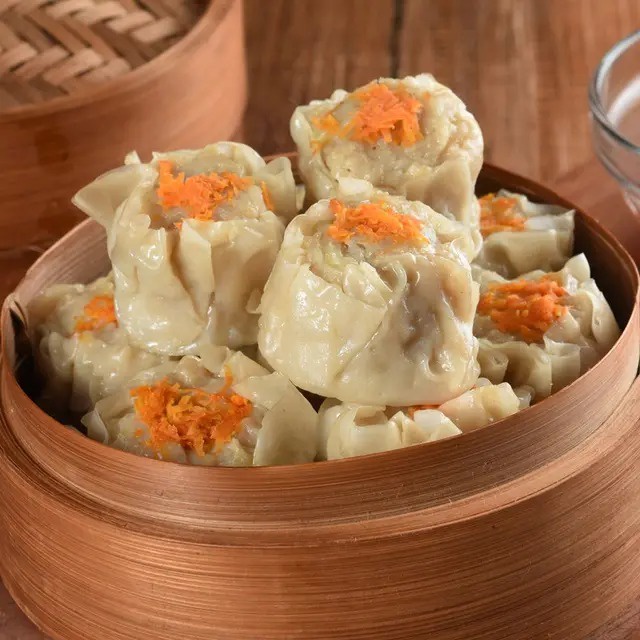 

SIOMAY AYAM DIMSUM FROZEN 1 PCAK ISI 15 PCS