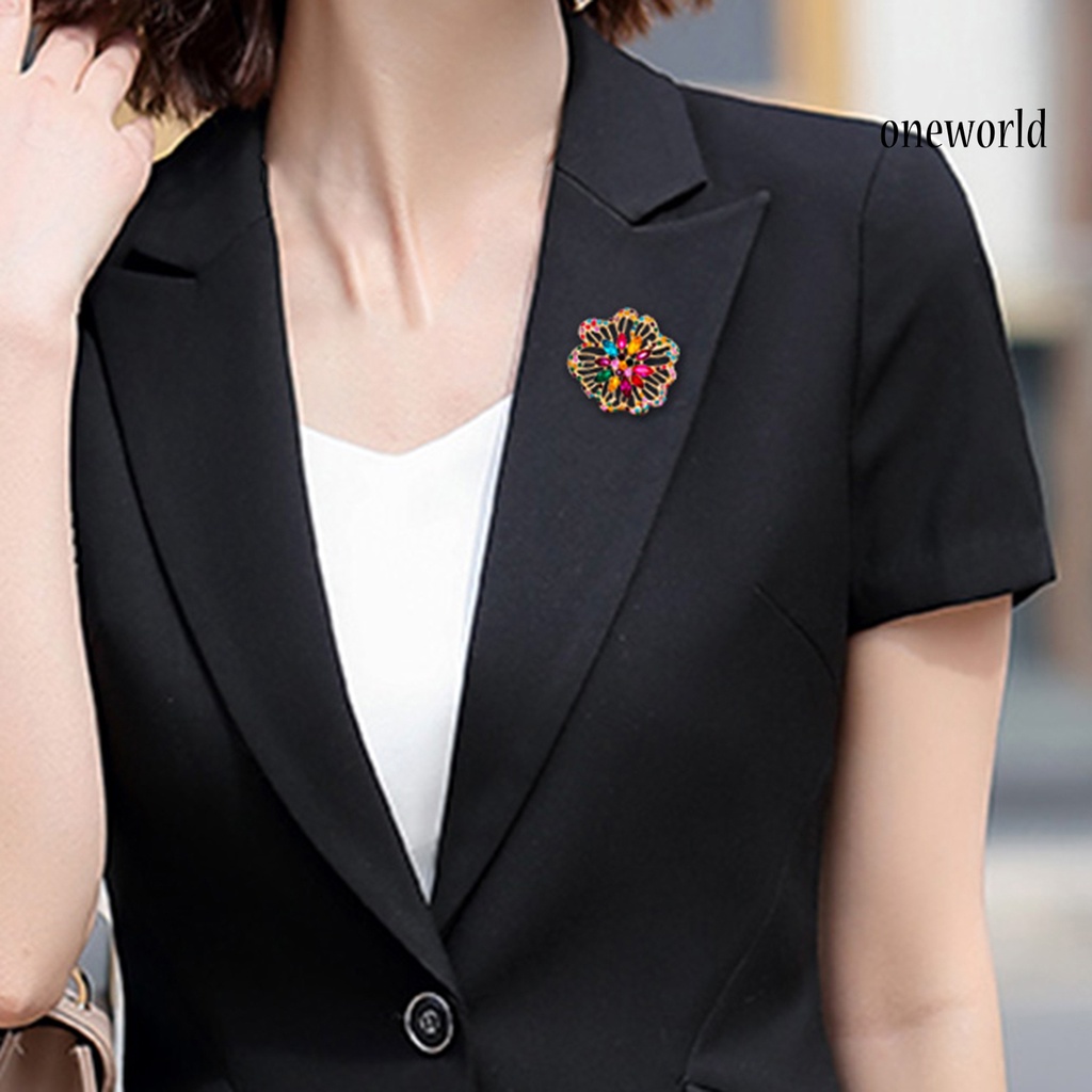 OW@ Brooch Badge Shiny Clothes Accessories Elegant Flower Butterfly Geometry Rhinestone Brooch Badge for Banquet