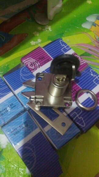 Kunci Laci Lemari Geser Sliding Mekar Huben Hl 505