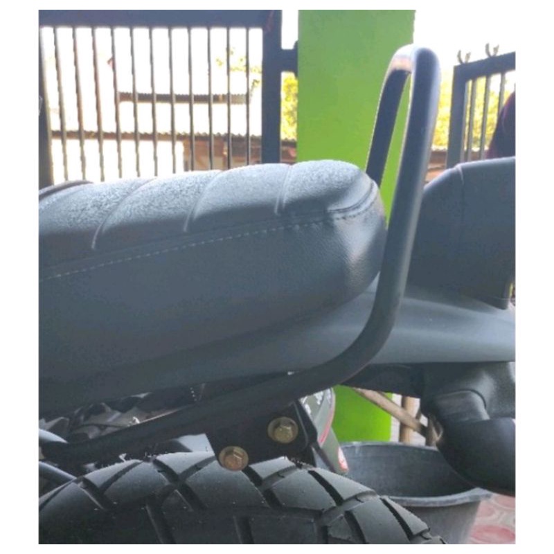 BEHEL YAMAHA XSR 155 / BRACKET YAMAHA XSR 155