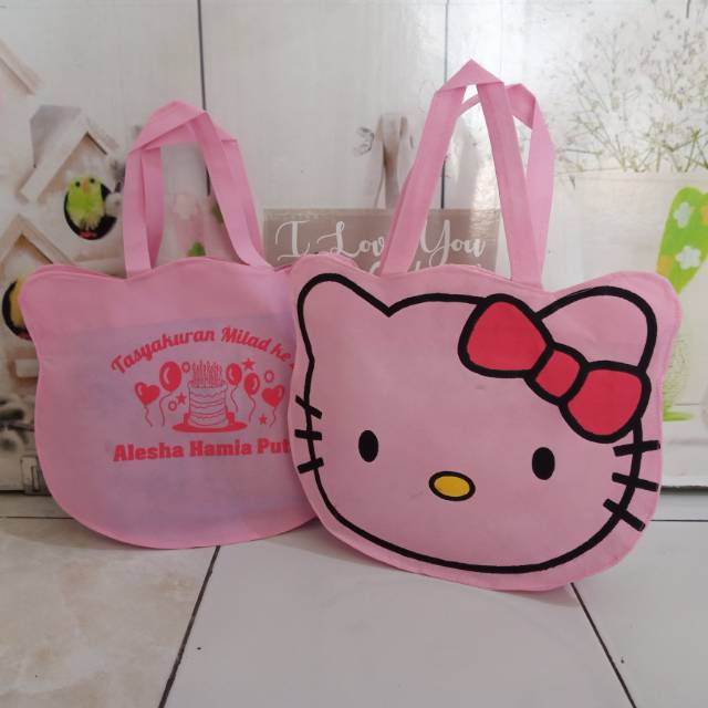 

tas souvenir hello kitty