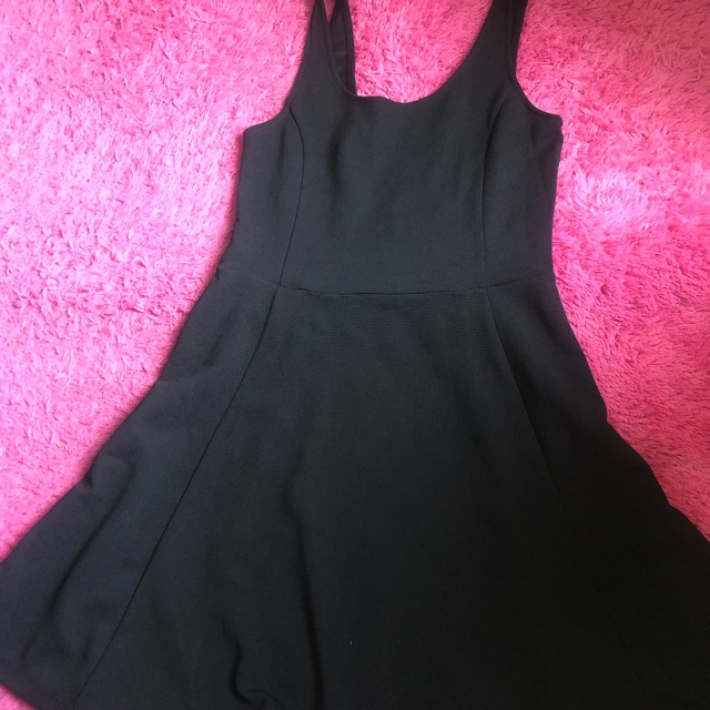 Dress hitam H&m
