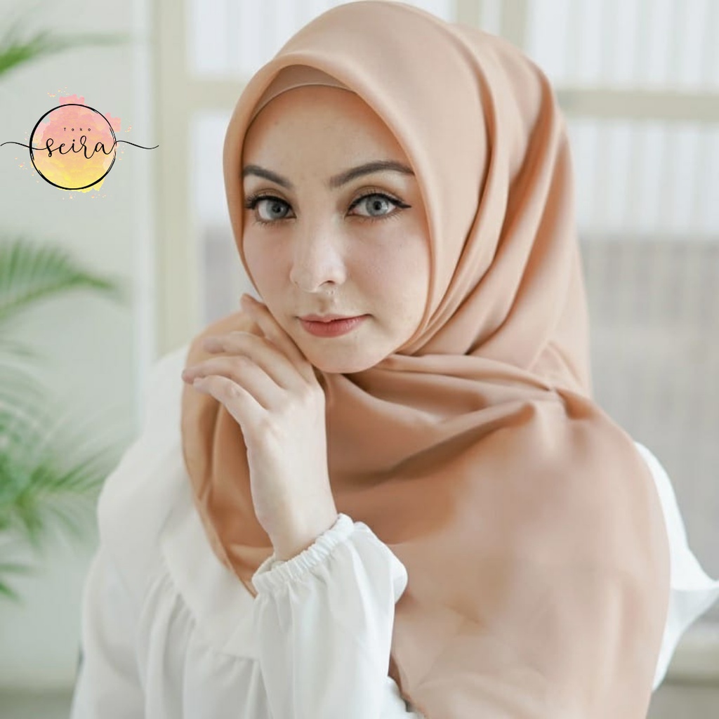 [BISA COD] Bella Square Hijab Segiempat / Kerudung Segi Empat Bella Square / Jilbab Segiempat Bela (Kain Tebal Adem Tidak Menerawang)-Coksu