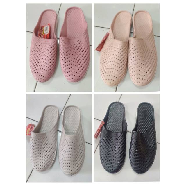 Sandal wanita/sandal karet/bakpao/New Era