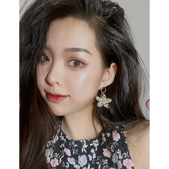 LRC Anting Tusuk Fashion Gold Coloren Hollow Crystal Flower Earrings P13229