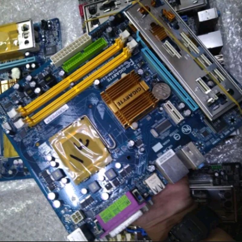 Motherboard G31 Ddr2 Lga 775 Merk Asus Gigabyte