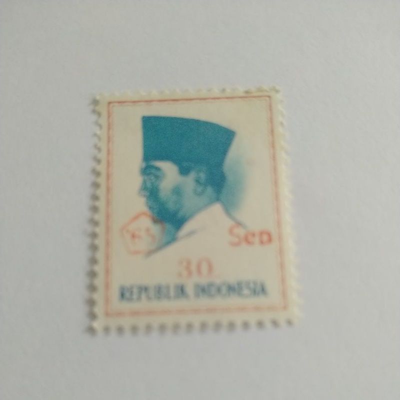 Perangko Soekarno 30 sen
