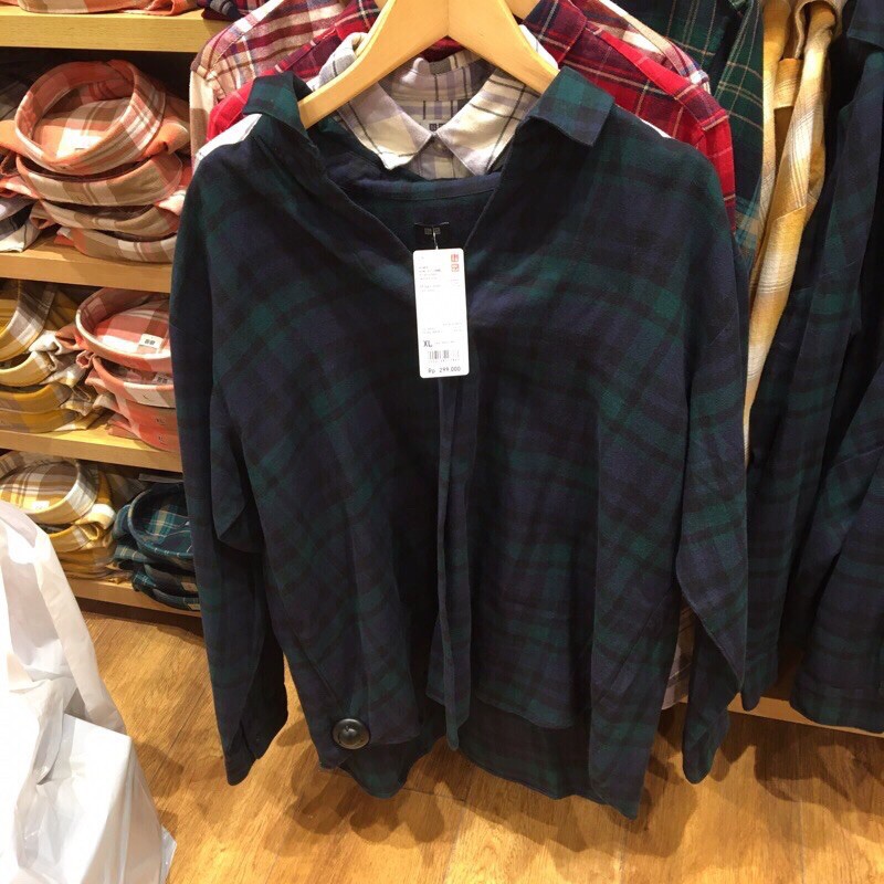 flanel uniqlo cewek