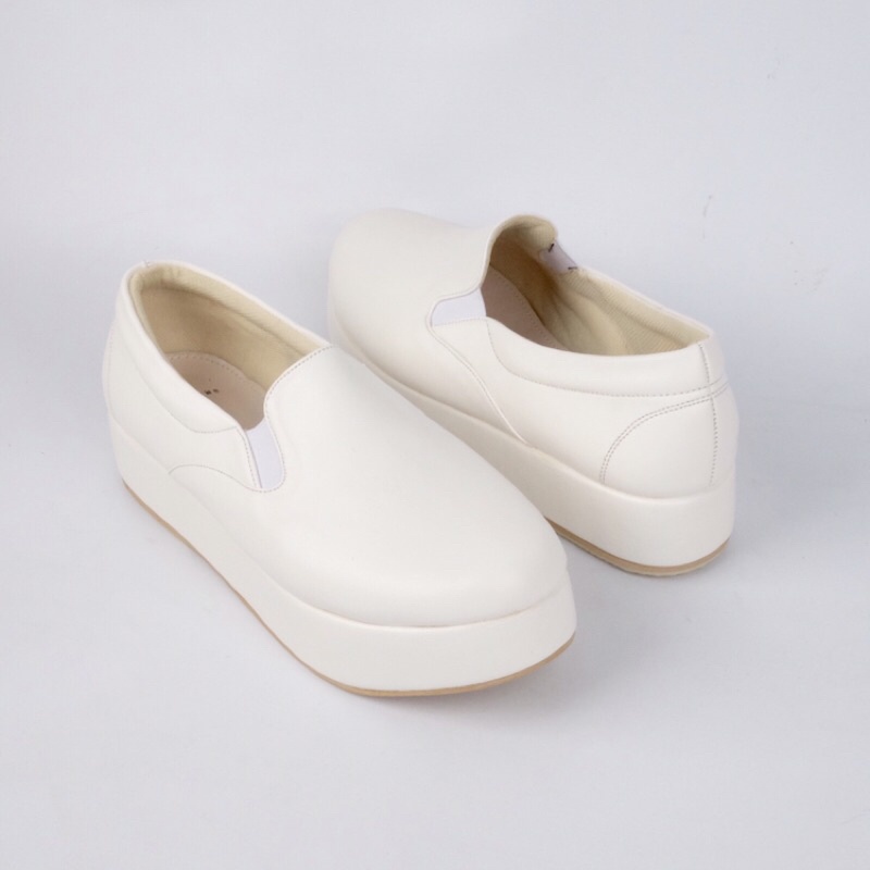 BRSHOES CIARA Sepatu Slip On Wedges Casual Wanita