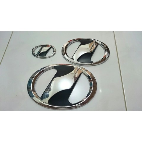 Emblem Logo Vitz Toyota Alphard Vellfire All New Avanza Xenia Veloz Calya Ayla Sirion Yaris Vioz