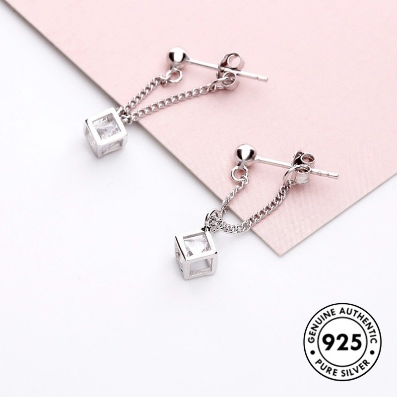 Anting Tusuk Sterling Silver 925 Desain Kubus Hollow Hias Berlian Imitasi Untuk Wanita