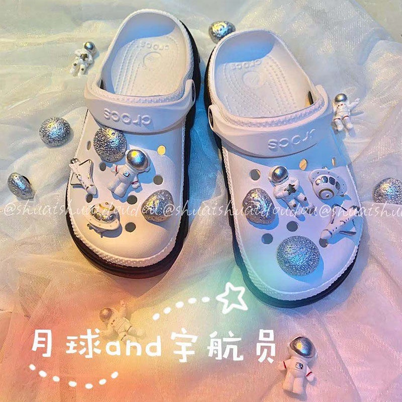 ✨shinyDIY✨Meningkatkan penampilanmu dengan Crocs jibbitz❤️Crocs jibbitz Astronot Seri Crocs / jibbitz / Button Crocs / Charm / Sepatu DIY