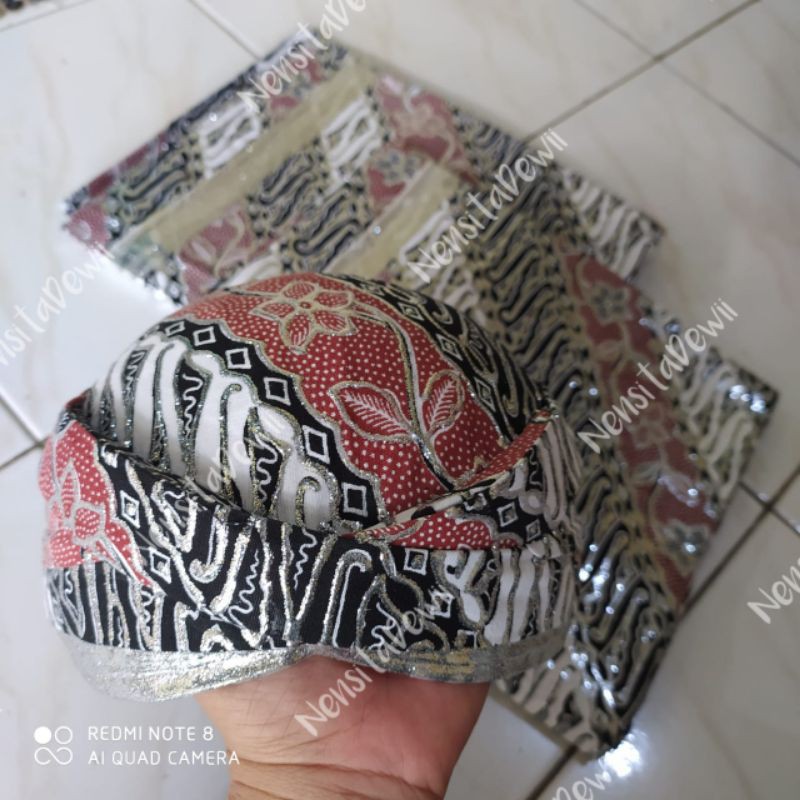 Jarik + Blangkon Prodo / Motif Lereng Warna