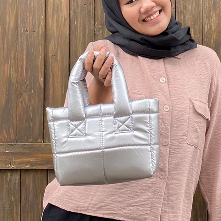 asfour - PUFFY KAREN HOLOGRAM TAS SELEMPANG WANITA Hand bag wanita handbag TAS GELEMBUNG TAS PUFFER